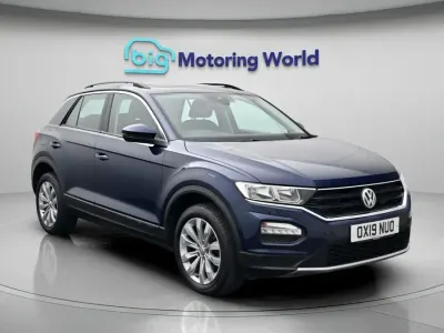 Used VW T-Roc SE 150 HP (110 kW) 2019 Blue SUV