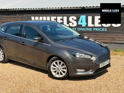 Używany Ford Focus Titanium 125 KM (91 kW) 2015 Szary Hatchback