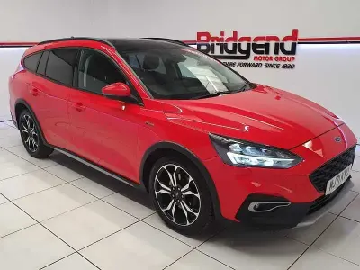 Used Ford Focus Active X 120 HP (88 kW) 2021 Red Estate