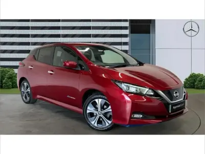 Used Nissan Leaf Tekna 157 kW (214 HP) 2020 Red Hatchback