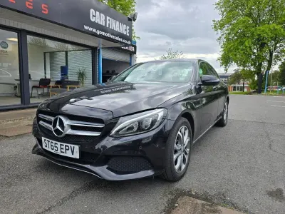 Käytetty Mercedes C220 2015 Musta Sedan