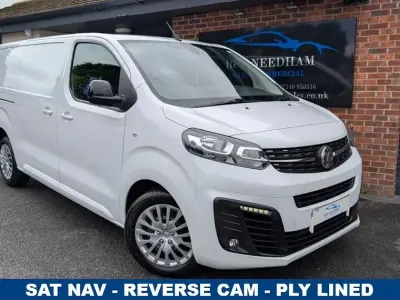 Used Vauxhall Vivaro S 145 HP (106 kW) 2023 White MPV