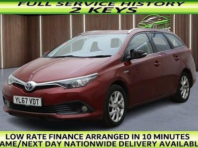 Used Toyota Auris Hybrid 136 HP (100 kW) 2018 Red Estate