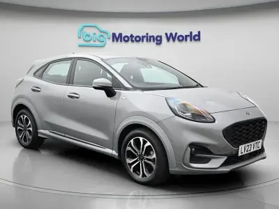 Usado Ford Puma ST-Line 125 HP (91 kW) 2023 Prateado SUV