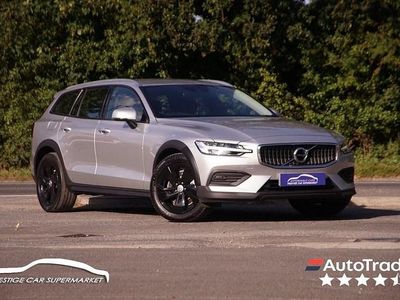 Used Volvo V60 CC 250 HP (183 kW) 2021 Silver Estate