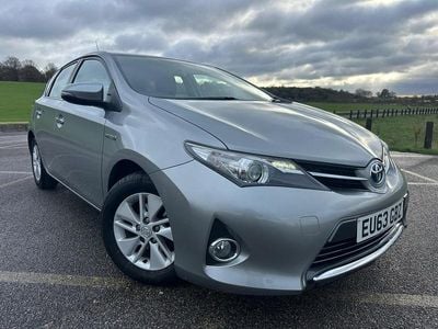Toyota Auris Hybrid