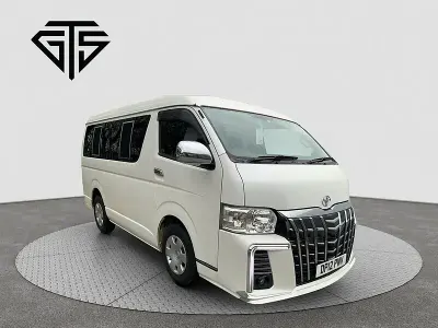 Used Toyota HiAce 160 HP (117 kW) 2022 White Van