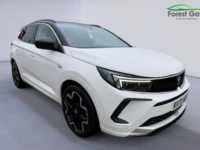 Used Vauxhall Grandland X Elite 130 HP (95 kW) 2022 White SUV