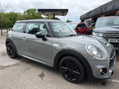 Usado Mini Cooper S Hatch 2017 Gris Utilitario