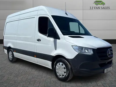 Used Mercedes Sprinter Progressive 150 HP (110 kW) 2021 White Van