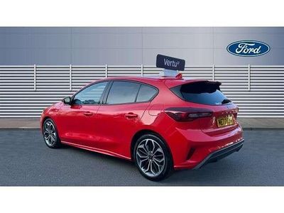 Used Ford Focus ST-Line 120 HP (88 kW) 2022 Red Hatchback