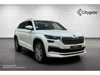Used Skoda Kodiaq LAURIN & KLEMENT 187 HP (137 kW) 2022 Moon white metallic SUV
