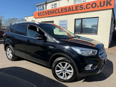 Używany Ford Kuga Zetec 120 KM (88 kW) 2017 Czarny SUV