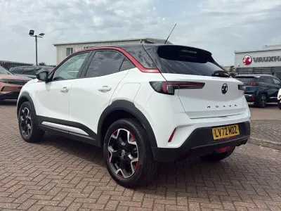 Used Vauxhall Mokka GS Line 100 HP (73 kW) 2022 White SUV