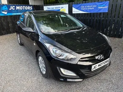 Used Hyundai i30 Classic 100 HP (73 kW) 2015 Black Hatchback