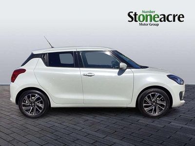 Used Suzuki Swift SZ5 83 HP (61 kW) 2024 White Hatchback