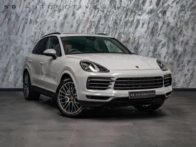 Begagnad Porsche Cayenne Platinum Edition 340 HK (250 kW) 2022 Grå SUV