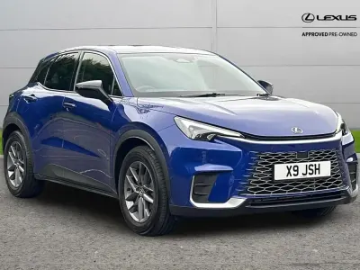 Used Lexus LBX 136 HP (100 kW) 2024 Blue SUV