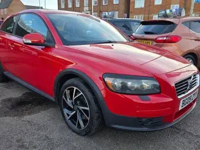 Usado Volvo C30 SE Lux 178 CV (130 kW) 2009 Rojo Utilitario