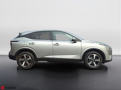 Used Nissan Qashqai N-Connecta 2022 Silver SUV