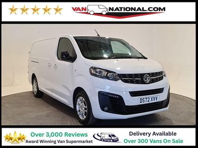 Second-hand Vauxhall Vivaro Sportive 100 CP (73 kW) 2023 Alb Monovolum