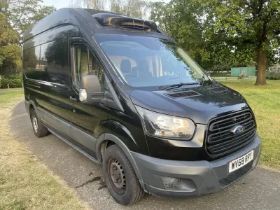 Used Ford Transit 105 HP (77 kW) 2018 White Van