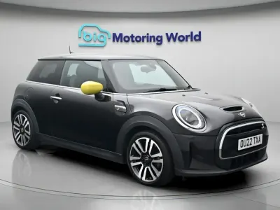 Used Mini Cooper S Hatch 135 kW (184 HP) 2022 Black Hatchback
