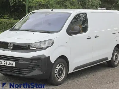 Used Vauxhall Vivaro 145 HP (106 kW) 2024 White MPV