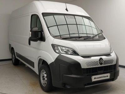 Solid icy white New 2025 Citroën Relay Van | £22,998 (Fair price)
