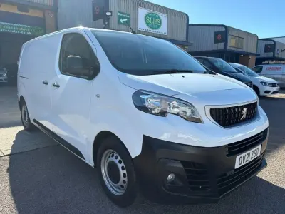 Begagnad Peugeot Expert S 2021 Vit Van