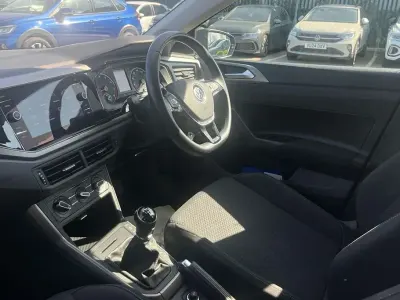 Usado VW Polo Match 95 HP (69 kW) 2021 Cinzento Citadino