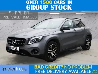 Usado Mercedes GLA180 Urban 122 HP (89 kW) 2020 Cinzento SUV