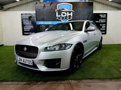 Second-hand Jaguar XF R-Sport 180 CP (132 kW) 2016 Argintiu Berlinǎ