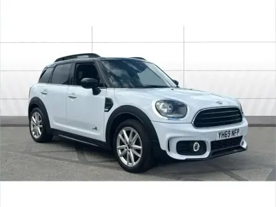 Used Mini Cooper D Countryman Sport 147 HP (108 kW) 2019 White SUV