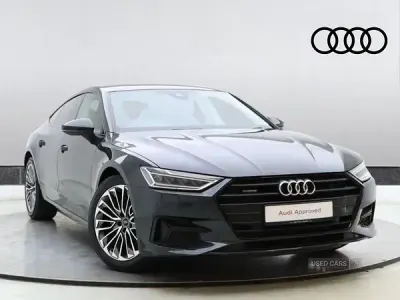 Usado Audi A7 Sport 245 HP (180 kW) 2023 Cinzento Sedan