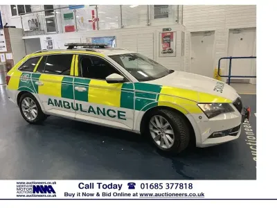 Used Skoda Superb SE 150 HP (110 kW) 2019 White Estate