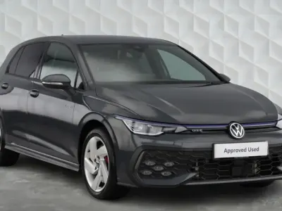 Second-hand VW Golf VIII GTE 272 CP (200 kW) 2025 Gri Hatchback