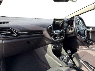 Used Ford Fiesta Titanium 123 HP (90 kW) 2018 Silver Hatchback