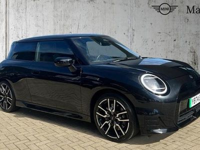 Used Mini Cooper SE Hatch 158 kW (215 HP) 2025 Black Hatchback