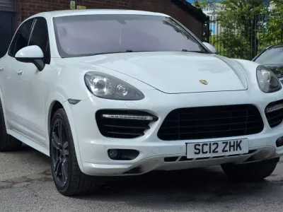 Begagnad Porsche Cayenne 2012 Vit SUV