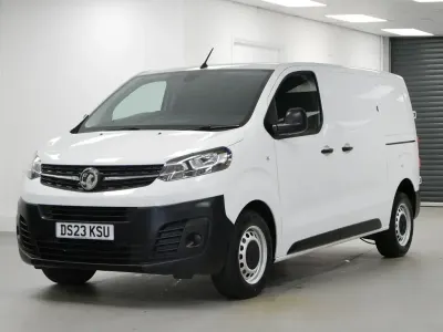 Used Vauxhall Vivaro 100 HP (73 kW) 2023 White MPV