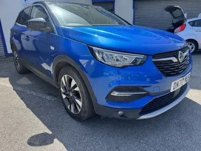 Used Vauxhall Grandland X SRi 130 HP (95 kW) 2020 Blue SUV