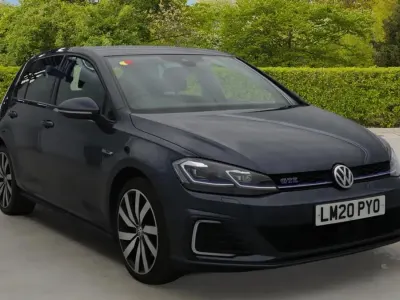 Używany VW Golf VIII Advance 2020 Niebieski Hatchback