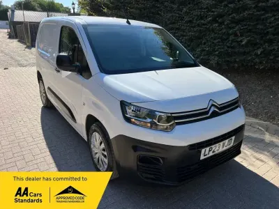 Used Citroën Berlingo 100 HP (73 kW) 2023 White MPV