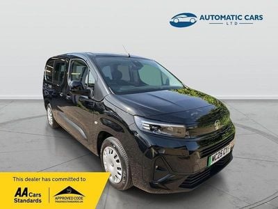 Used Vauxhall Combo Design Edition 100 kW (136 HP) 2025 Black MPV