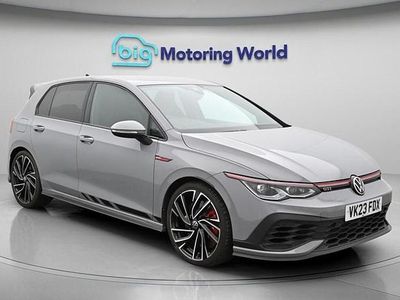 Second-hand VW Golf VIII GTI Clubsport 300 CP (220 kW) 2023 Gri Hatchback