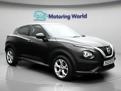 Usado Nissan Juke N-Connecta 114 HP (83 kW) 2022 Preto SUV