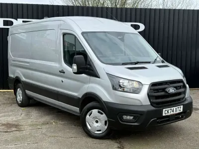 Usado Ford Transit Trend 2024 Prateado Citadino
