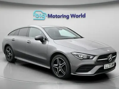 Usado Mercedes CLA250e AMG Line Premium 2022 Cinzento Sedan
