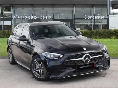 Usado Mercedes C200 AMG line 200 CV (147 kW) 2024 Negro Familiar